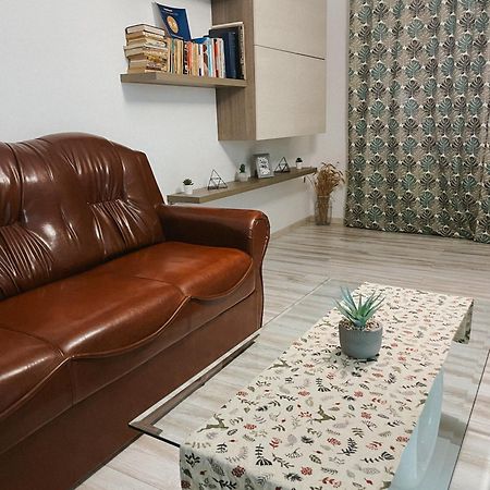 Good Vibes Apartment Câmpulung Moldovenesc Dış mekan fotoğraf